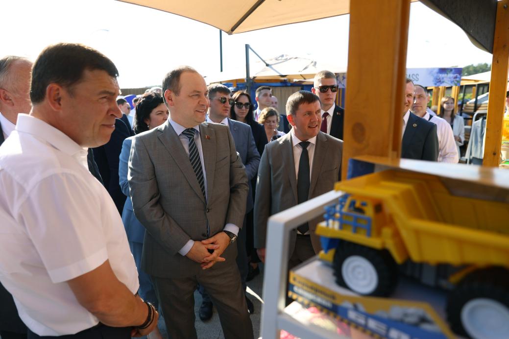 Prime Minister of the Republic of Belarus R. Golovchenko visited the fair-festival of Belarusian products in Yekaterinburg Prime Minister of the Republic of Belarus R. Golovchenko visited the fair-festival of Belarusian products in Yekaterinburg
