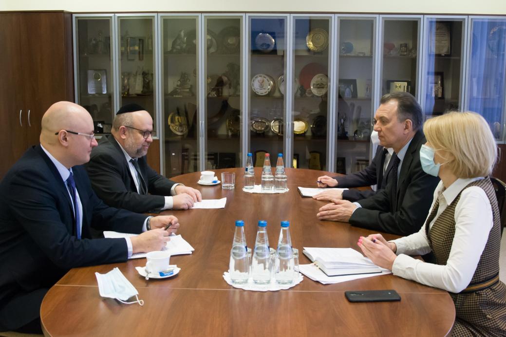 The BelCCI Chairman Vladimir Ulakhovich meets Assistant to the Ambassador Extraordinary and Plenipotentiary of Israel to Belarus Igor Gavrik and Board Member of the Conference of European Rabbis Mordechai Raichinstein The BelCCI Chairman Vladimir Ulakhovich meets Assistant to the Ambassador Extraordinary and Plenipotentiary of Israel to Belarus Igor Gavrik and Board Member of the Conference of European Rabbis Mordechai Raichinstein