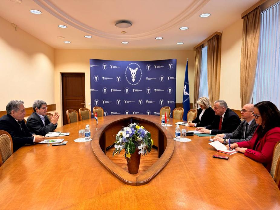 Chairman Mikhael Miatlikov meets with Ambassador Extraordinary and Plenipotentiary of Cuba Santiago Perez Benitez Chairman Mikhael Miatlikov meets with Ambassador Extraordinary and Plenipotentiary of Cuba Santiago Perez Benitez