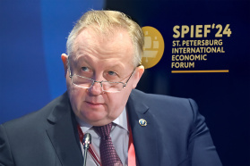 Chairman Mikhael Miatlikov takes part in the 27th St.Petersburg International Economic Forum
