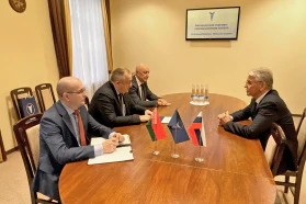 Chairman Mikhael Miatlikov meets with the President of the Tula Chamber of Commerce and Industry Andrei Shestakov