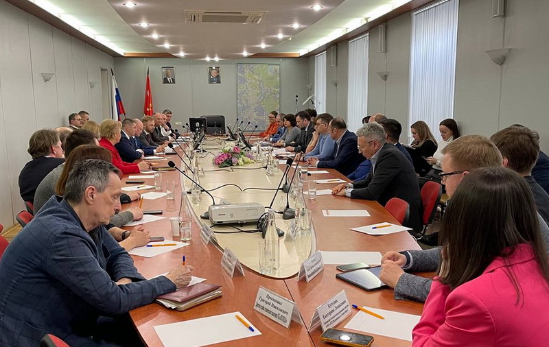 Meeting in the Administration of the Krasnogvardeysky District of St. Petersburg