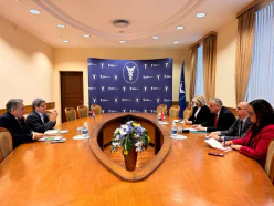 Chairman Mikhael Miatlikov meets with Ambassador Extraordinary and Plenipotentiary of Cuba Santiago Perez Benitez