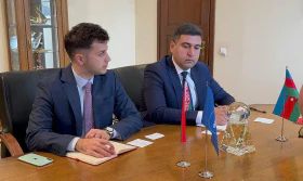 Chairman Mikhael Miatlikov meets with Executive Director of AZPROMO Yusif Abdlullayev
